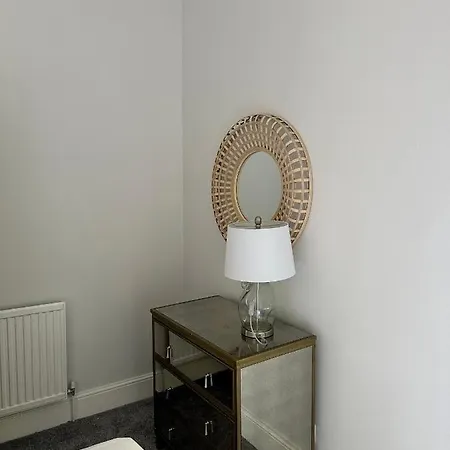Southsea 2 Bedroom 10 Mins From Beach Portsmouth Exterior photo