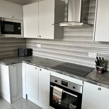 Southsea 2 Bedroom 10 Mins From Beach Portsmouth Exterior photo