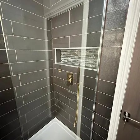 Southsea 2 Bedroom 10 Mins From Beach Portsmouth Exterior photo