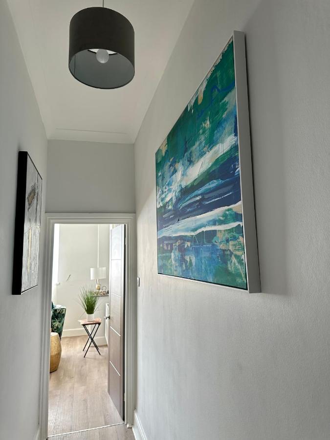Southsea 2 Bedroom 10 Mins From *